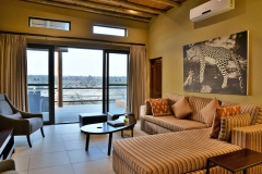 RIVER-LIVING-5