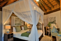 NIBELA-HONEYMOON-4